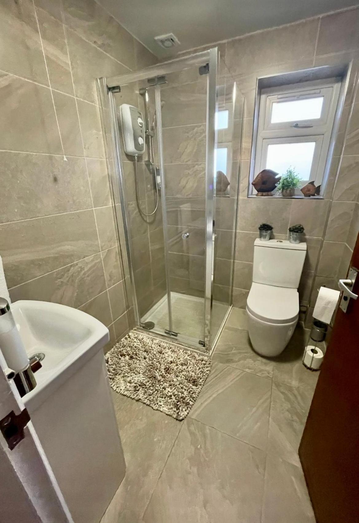 Lynn Hill Guest House Dereham Bagian luar foto