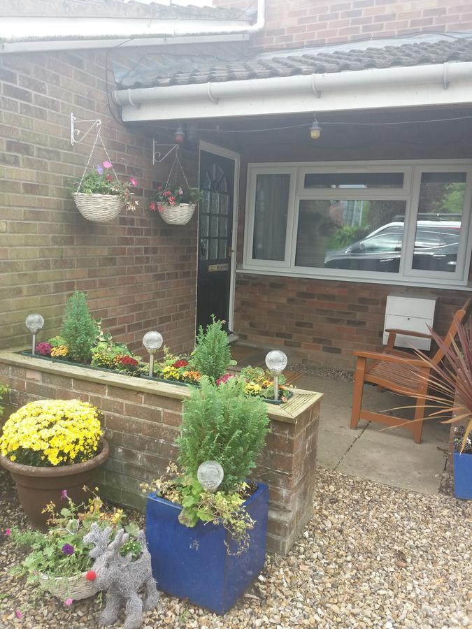 Lynn Hill Guest House Dereham Bagian luar foto