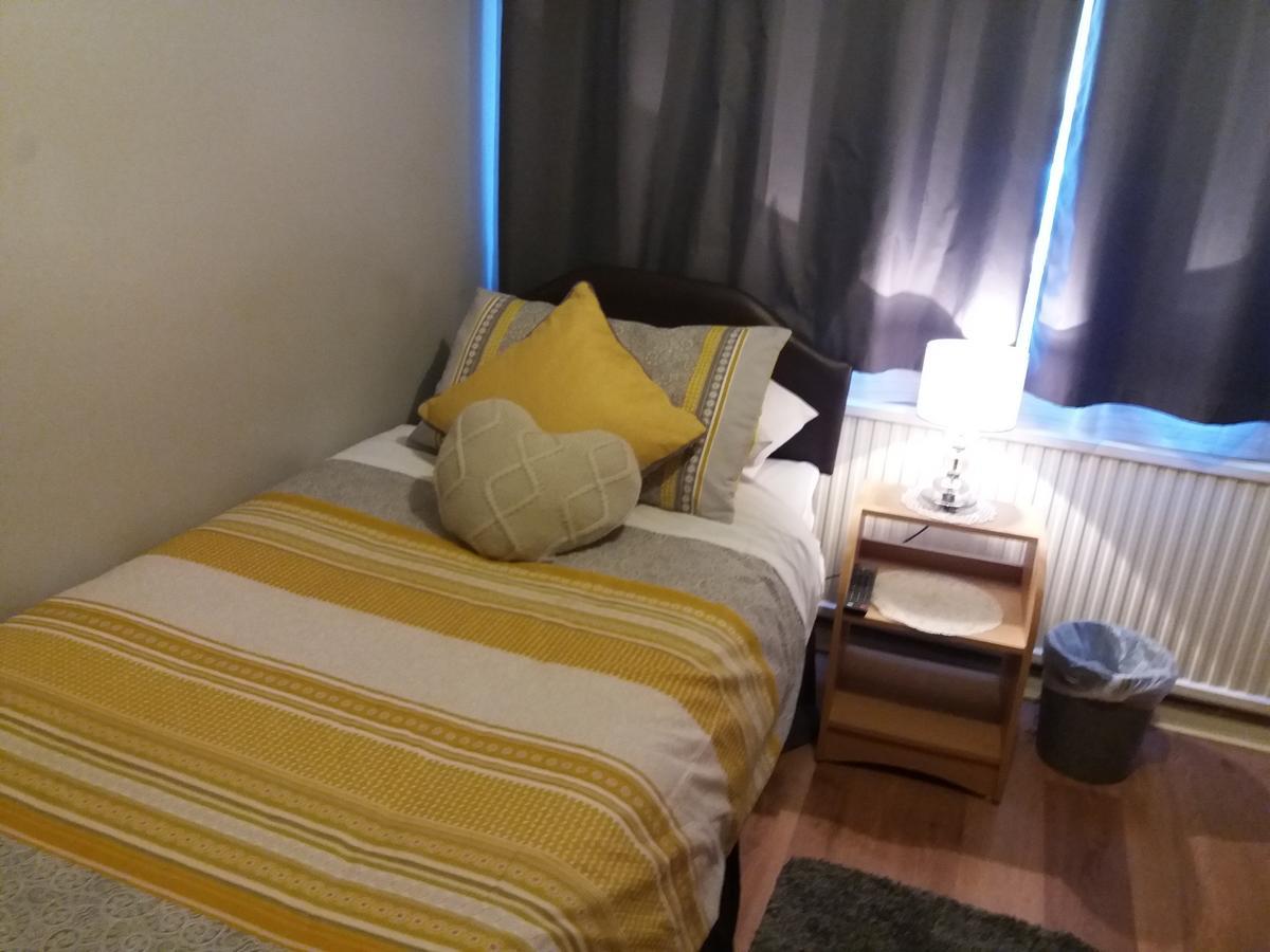 Lynn Hill Guest House Dereham Bagian luar foto